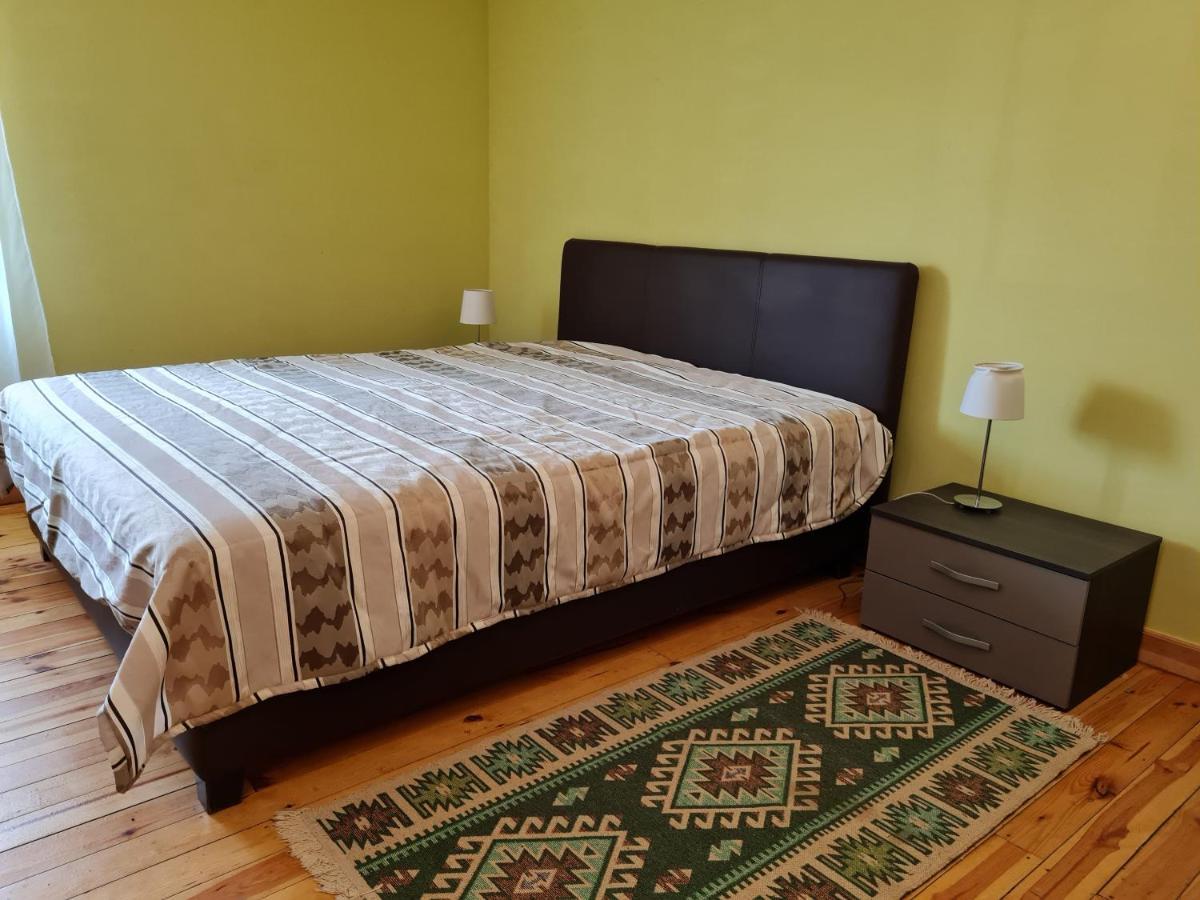 Anna Bella Apartman Gyula Exterior foto